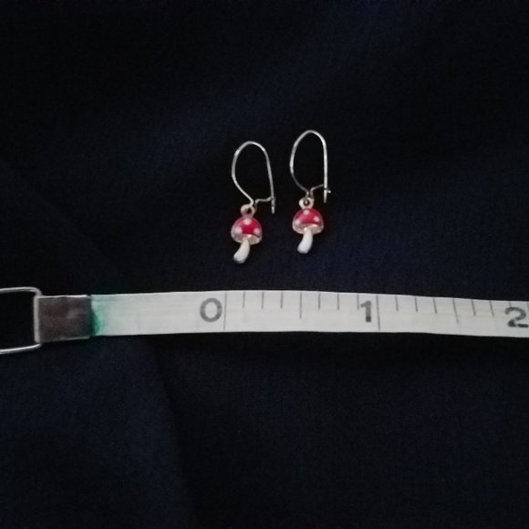 Vintage Spotted Mushroom Pierced Earrings - Picture 3 of 3